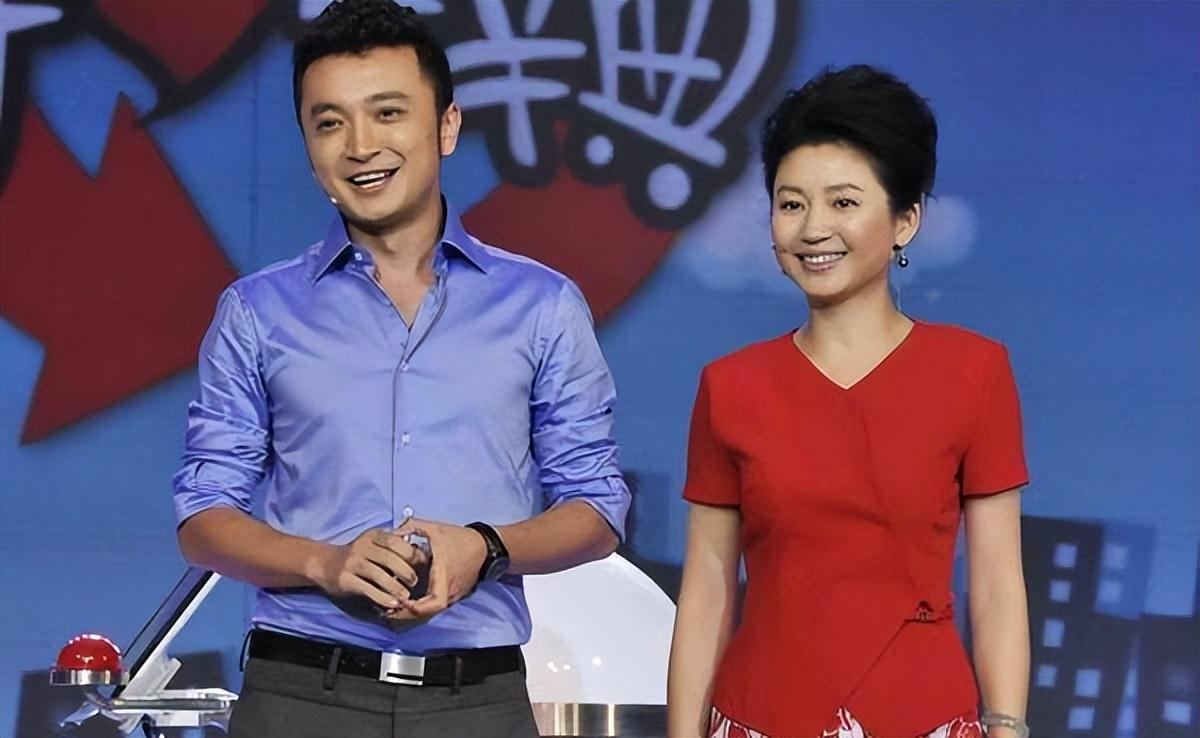 小尼个人资料简介多高多重（央视主持人尼格买提:30岁结婚,婚后9年无儿无女,成父母最大遗憾）