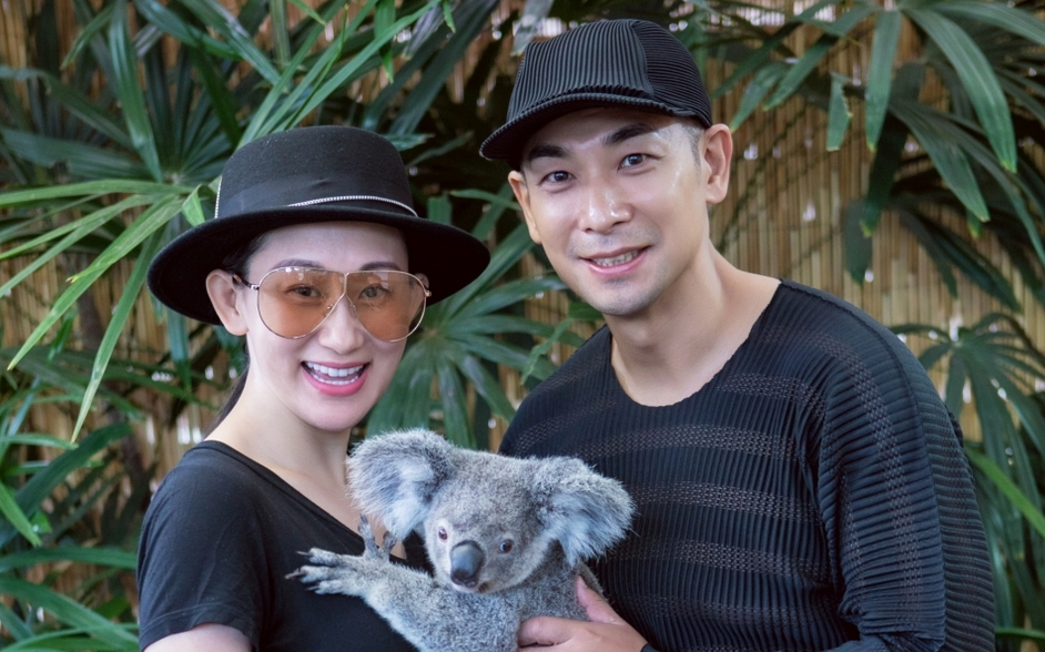赵文卓个人资料（赵文卓：娶小8岁东北小丫，婚后连生三胎，如今一家五口其乐融融）