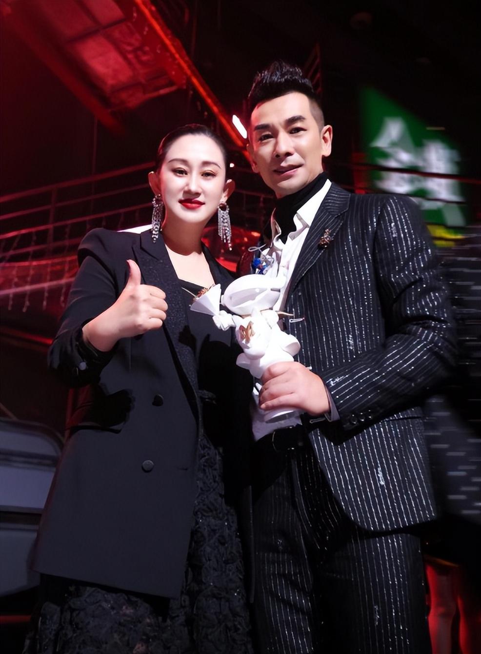 赵文卓个人资料（赵文卓：娶小8岁东北小丫，婚后连生三胎，如今一家五口其乐融融）