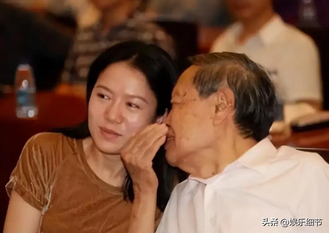 翁帆个人资料简历（翁帆：28岁嫁杨振宁，照顾他到100岁，结婚18年，继子女们感谢她）