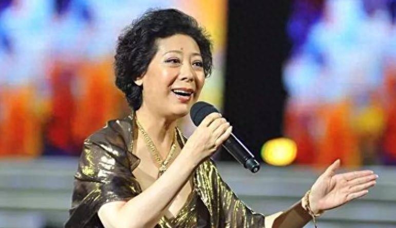 关牧村个人资料：亲情、爱情都有泪水，45岁再婚嫁高官，晚年为父亲尽孝
