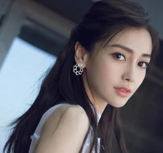 杨颖个人资料 :优秀女明星的实力与价值