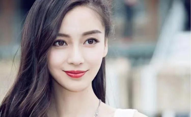 杨颖个人资料 :优秀女明星的实力与价值