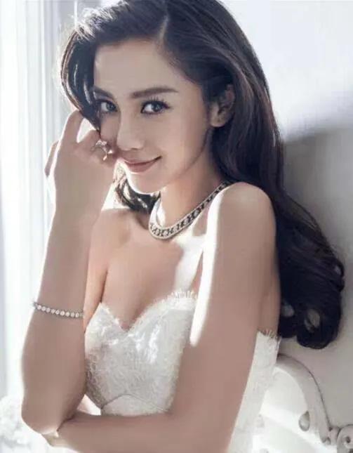 杨颖个人资料 :优秀女明星的实力与价值