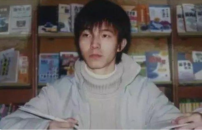 郭敬明消失两年了，曾经“不可一世”的他，也走到今天