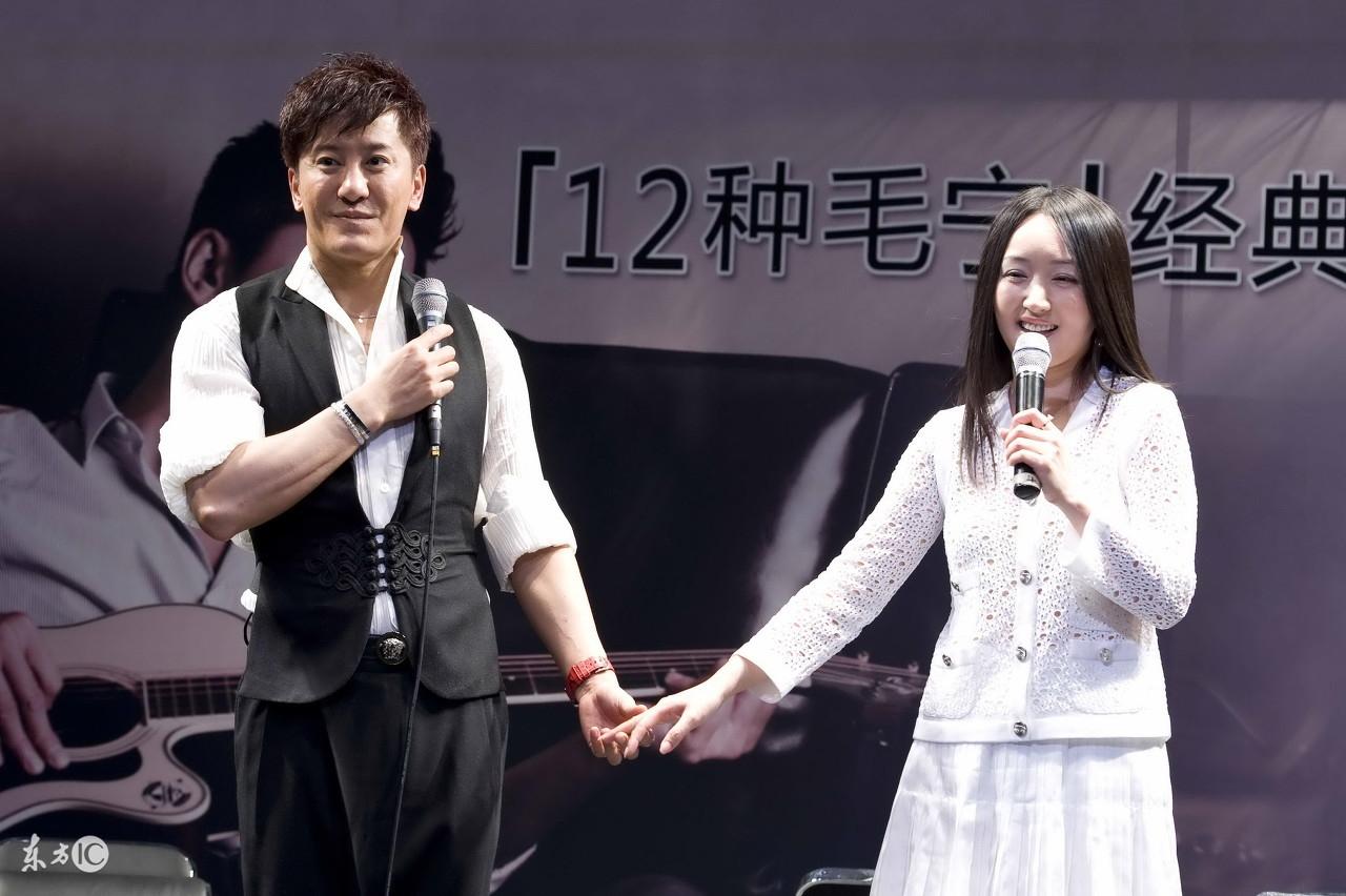 毛宁的老婆是谁(隐瞒多年,毛宁老婆终曝光,网友:难怪和杨钰莹14年都擦不出爱火)
