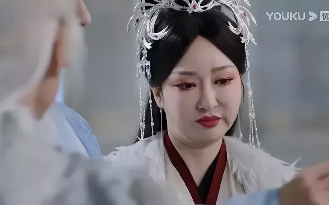 用一辈子等待父亲的认可歌手萨顶顶