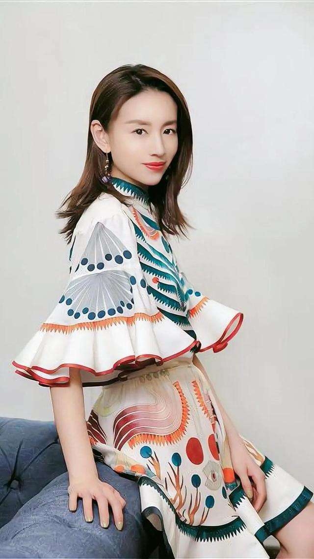 董洁照片 ，终究为自己的“嚣张”付出代价