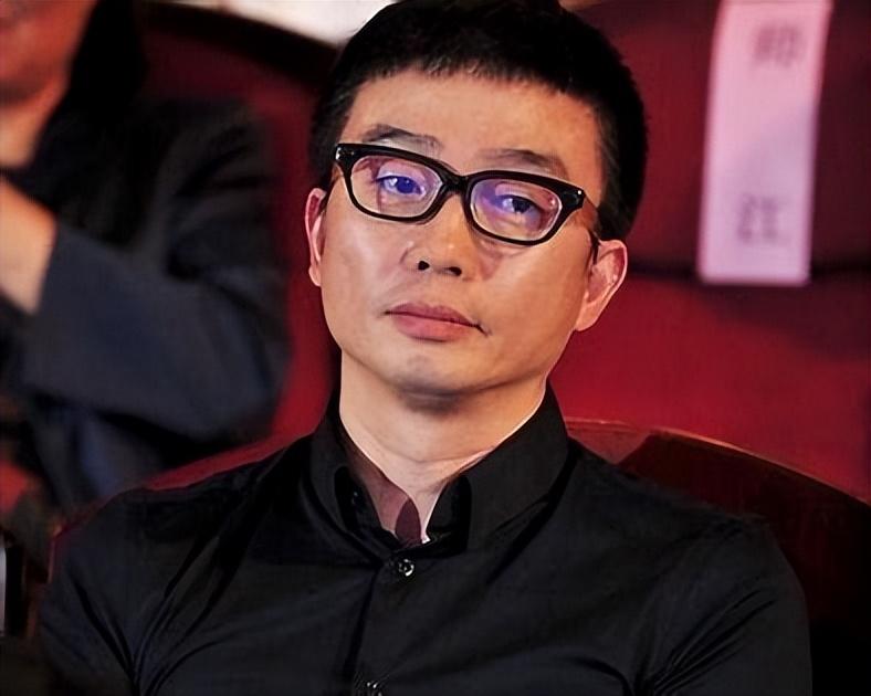 与冯轲相爱15年的张靓颖，被骗所有身家，如今离婚4年二人天差地别