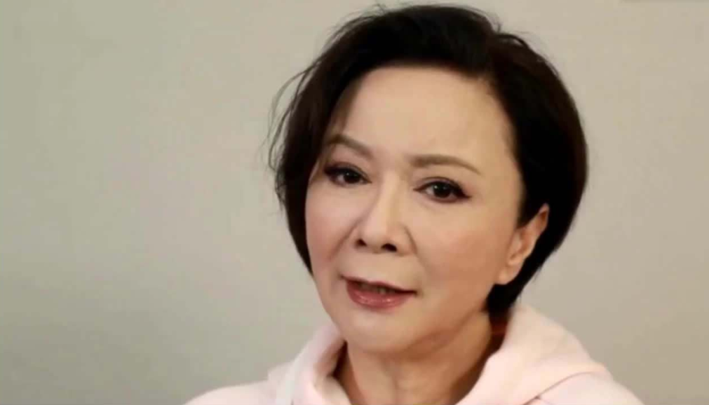 “春晚钉子户”蔡明的无奈：成也春晚败也春晚？