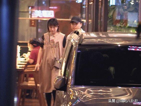 7岁马丽官宣怀孕喜事,与老公结婚两年半,爱情甜蜜让人羡慕"