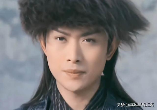 《长月烬明》黄海冰饰演白发师尊,他的沈浪太帅,标准的剑眉星目