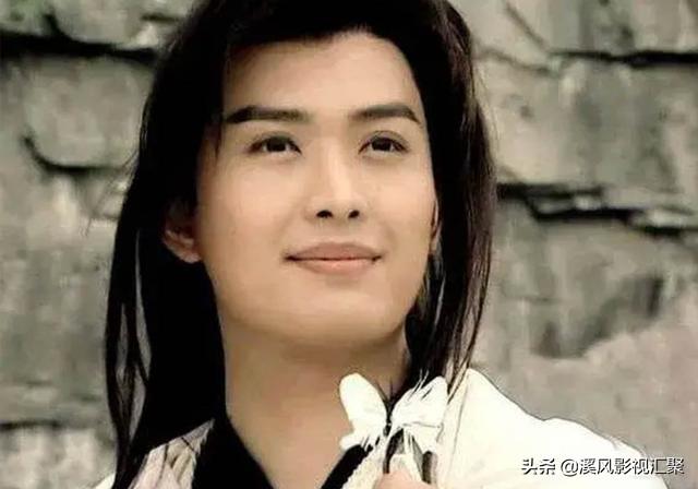 《长月烬明》黄海冰饰演白发师尊,他的沈浪太帅,标准的剑眉星目