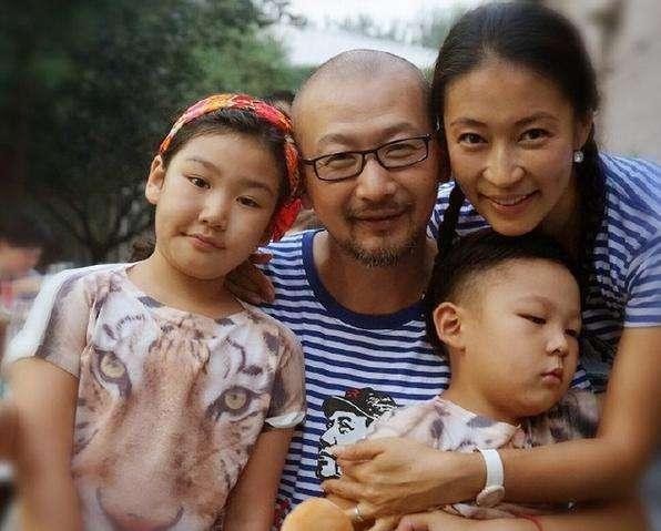 管虎老婆梁静个人资料（管虎梁静没婚礼没婚纱也幸福）