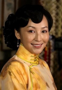 ​演员岳丽娜的个人资料(25岁下嫁穷小子，婚后住6平米地下室)