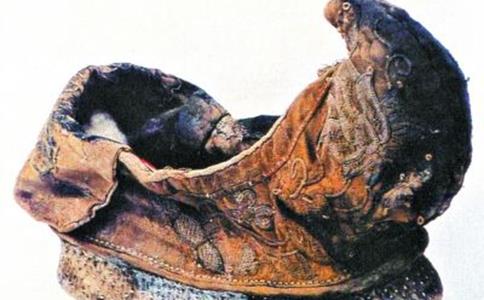 清朝女性都需要裹小脚吗?