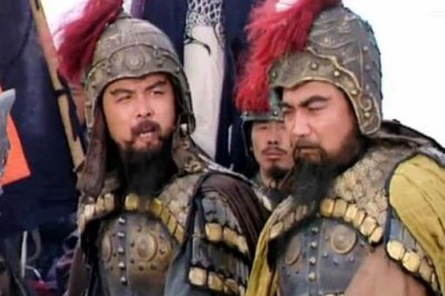 ​许褚为什么不敢迎战颜良文丑