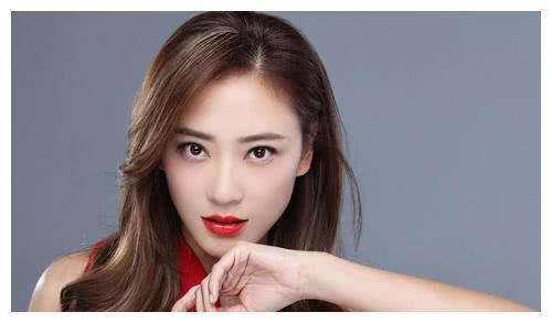 陈冠希门事件中的十五个女明星,为什么只有应采儿全身而退?
