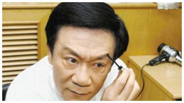 郭德纲拜师侯耀文背后的辛酸太沉重,同是兄弟的侯耀华令人不齿
