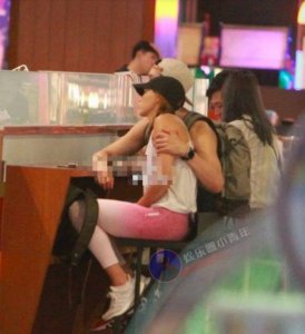 ​蔡依林前男友锦荣新恋情曝光，新女友为混血模特Akemi