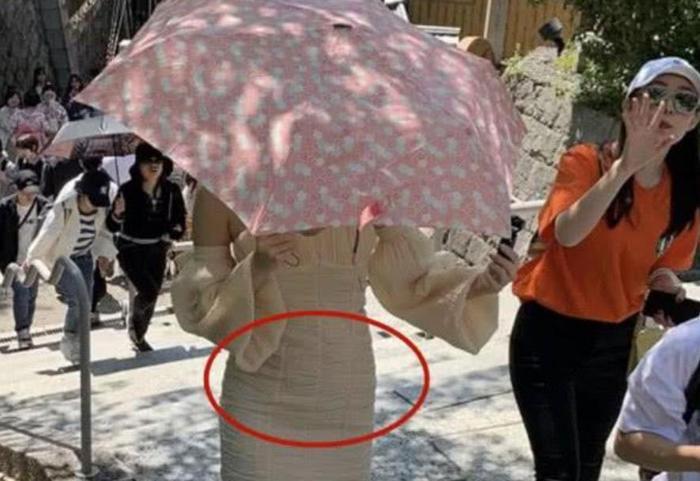 张歆艺产后身材走样上热搜,而她更倒霉,身材没走样被造谣怀孕!