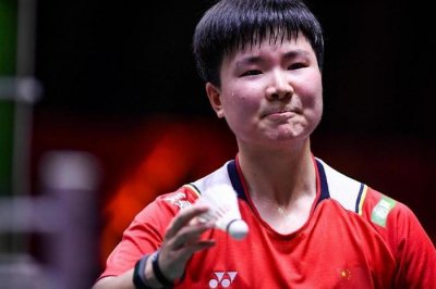 ​何冰娇横扫泰国一姐，两连胜已锁定4强！刘欧赢世界冠军同样晋级