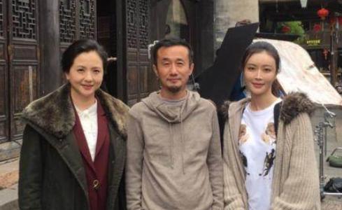 她是国家一级演员,事业巅峰期前夫离世,二婚丈夫身份显赫