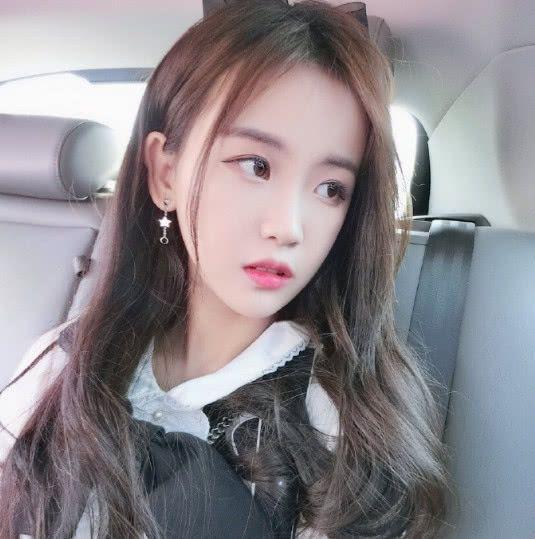 杨清柠酒吧“高清无码”照曝光,一个细节为太妹传闻落了实锤!