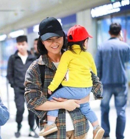 朱丹不化妆是怕被周一围“嫌弃”,本人回应只是夫妻间的玩笑话