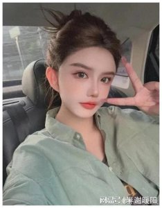 ​韩安冉床头成网红打卡点，我却笑死在网友评论区里