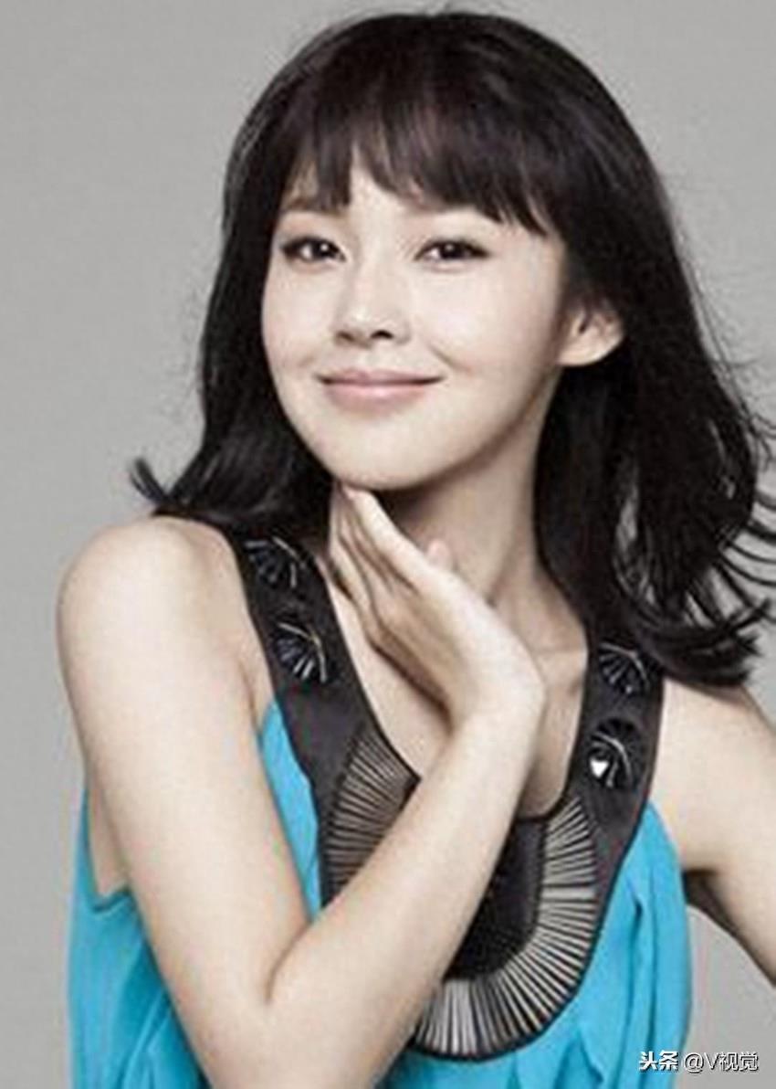 张佳宁，李溪芮等主演《蜂鸟》