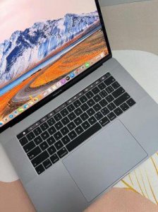 ​18岁全新macbookpro高清功能：极致视觉与强大性能的完美结合