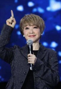​陈慧娴：从乐坛天后到感情迷雾，跨越岁月的歌声与情谊