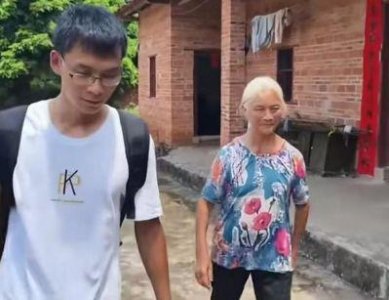​高考16次的唐尚珺坦言：希望遇到真爱，不会厌学