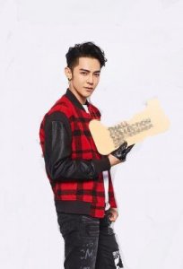 ​汪东城新单曲《一个人想着一个人》：深情演绎孤独与思念