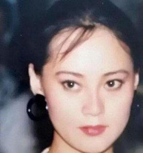 ​刘奕君：曾经的“人间绝色”，27岁奉子成婚，40岁二婚娶女强人