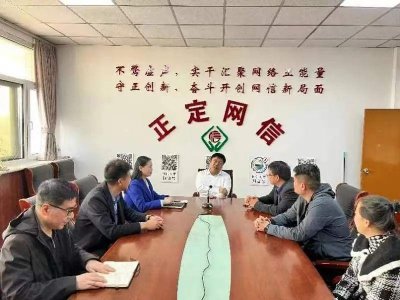 ​正定县委网信办组织举办“自媒体座谈会暨“鲜花送雷锋 弘扬正能量”活动