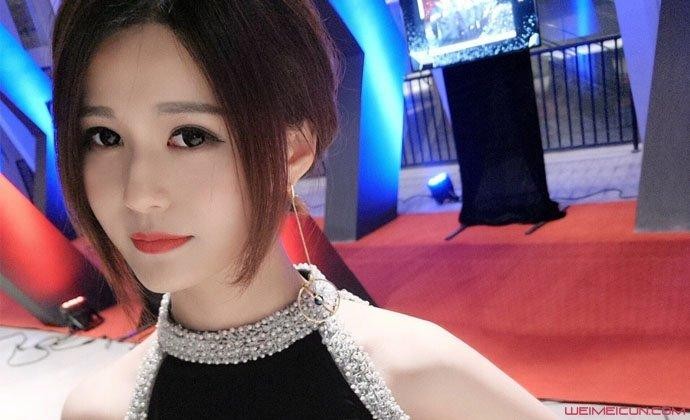 苏小妍解说衣服掉了 苏小妍白色内裤事件