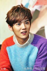 ​鹿晗秀健身照令粉丝尖叫，他却说“肌肉是PS的”，还有证据厉害了