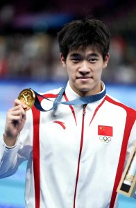 ​笑麻了！潘展乐说汪顺身材全世界第一，评论区笑不活了！