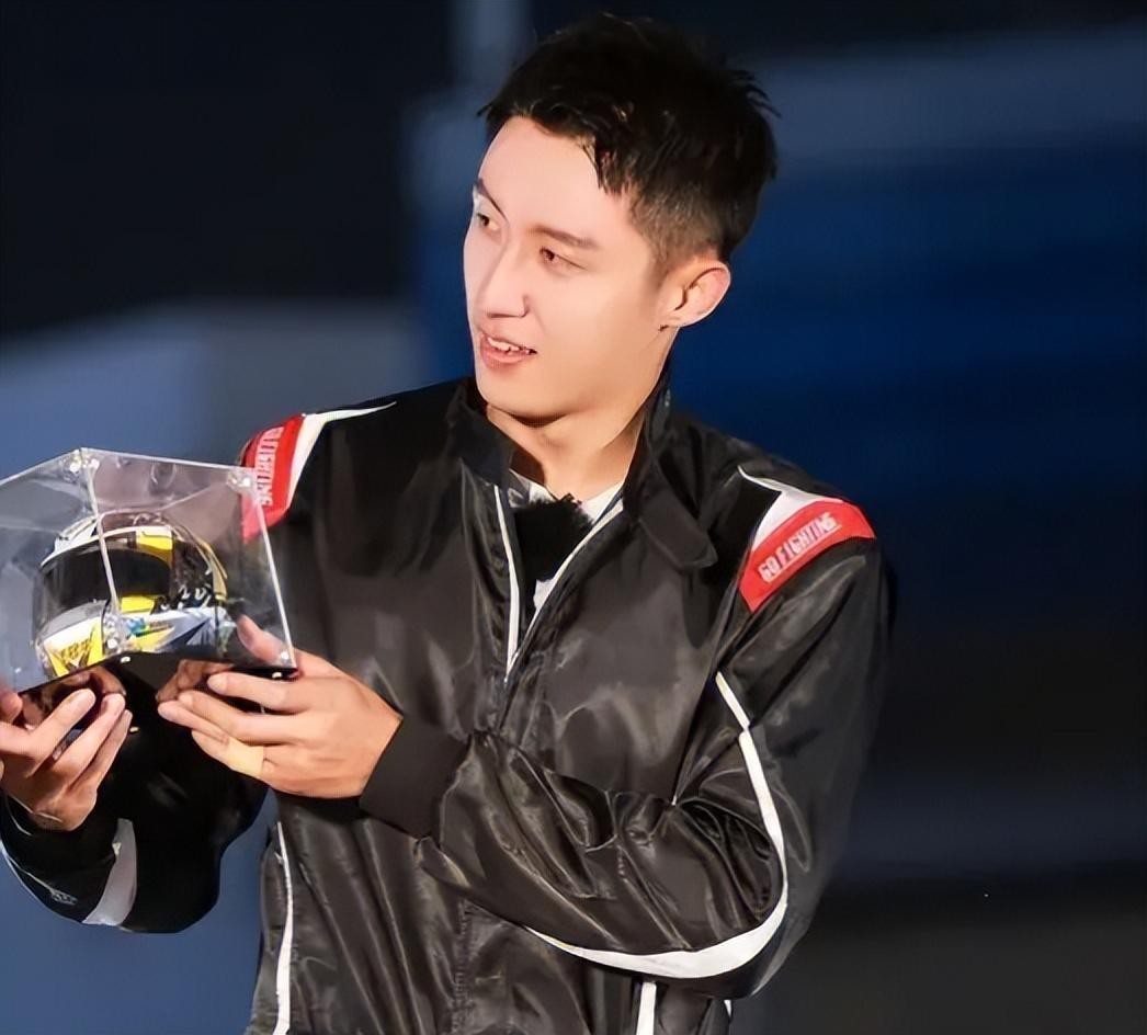 大和解!黄景瑜回应和王雨馨的关系