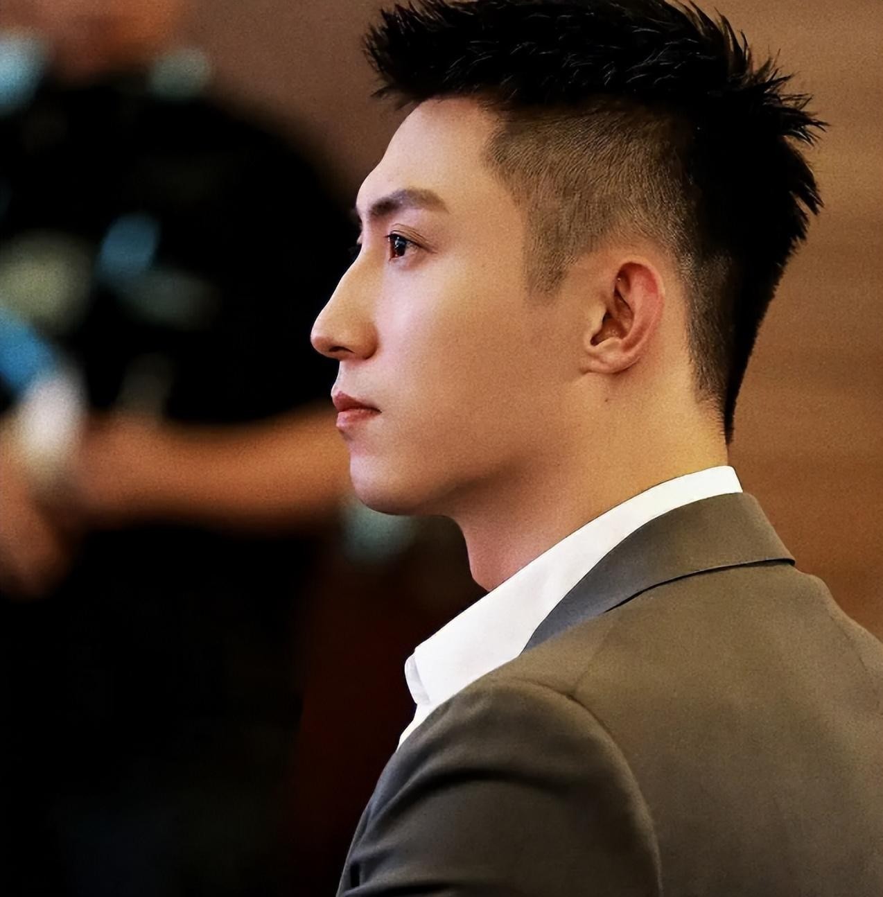 大和解!黄景瑜回应和王雨馨的关系