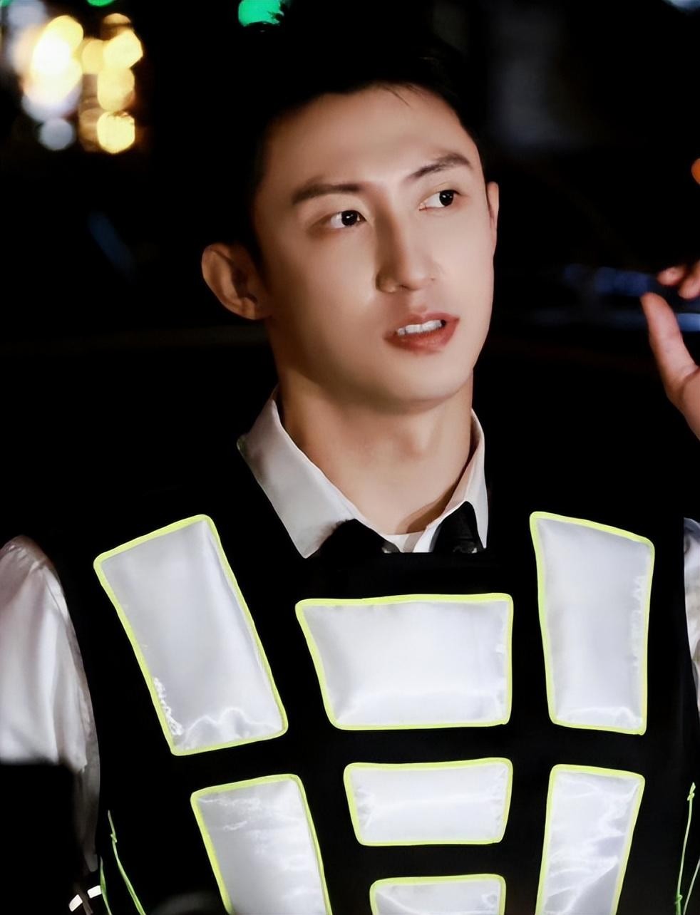 大和解!黄景瑜回应和王雨馨的关系