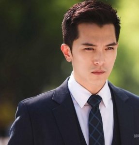 ​邱泽个人资料及简介（祸害过女星被网友唾弃的渣男是谁）