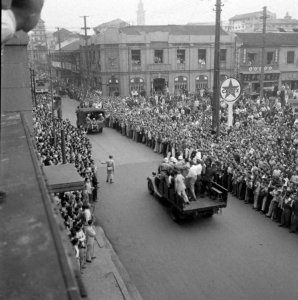 ​1949年，死刑现场照片：整个枪决过程，5名囚犯面不改色