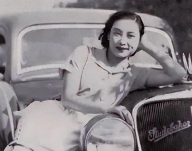 ​她白天做戴笠秘书，晚上做秘密情人，同居2年背叛出国仍安然无恙