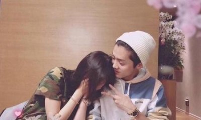 ​鹿晗和关晓彤还在一起吗(应采儿说鹿晗关晓彤)