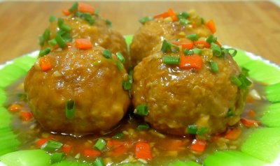 ​年夜饭必备的压轴菜“四喜丸子”，做法简单详细，比饭店的还好吃