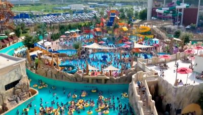 ​鹿泉：北国水世界 夏日清凉好去处