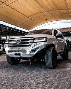 ​TOYOTA越野中的“威震天”，竞技款LC曝光，性能比肩奔驰G，霸气